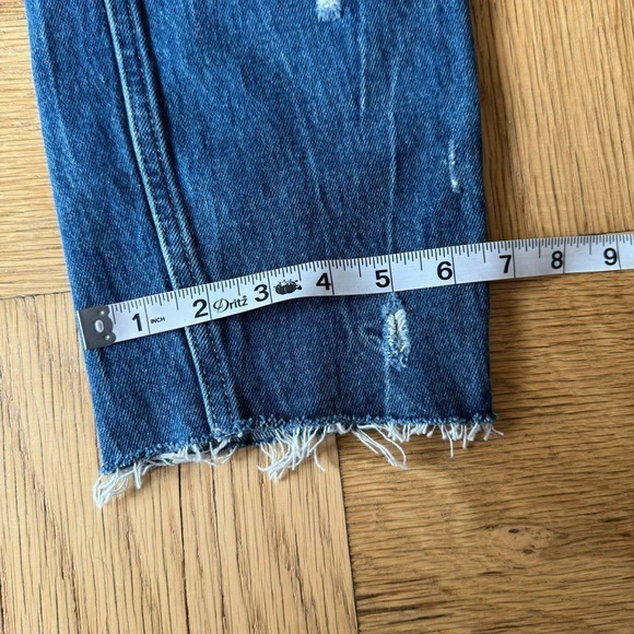 Abercrombie & Fitch Size 28 6L High Rise Long Mom Jeans Blue Distressed Denim - Picture 10 of 10
